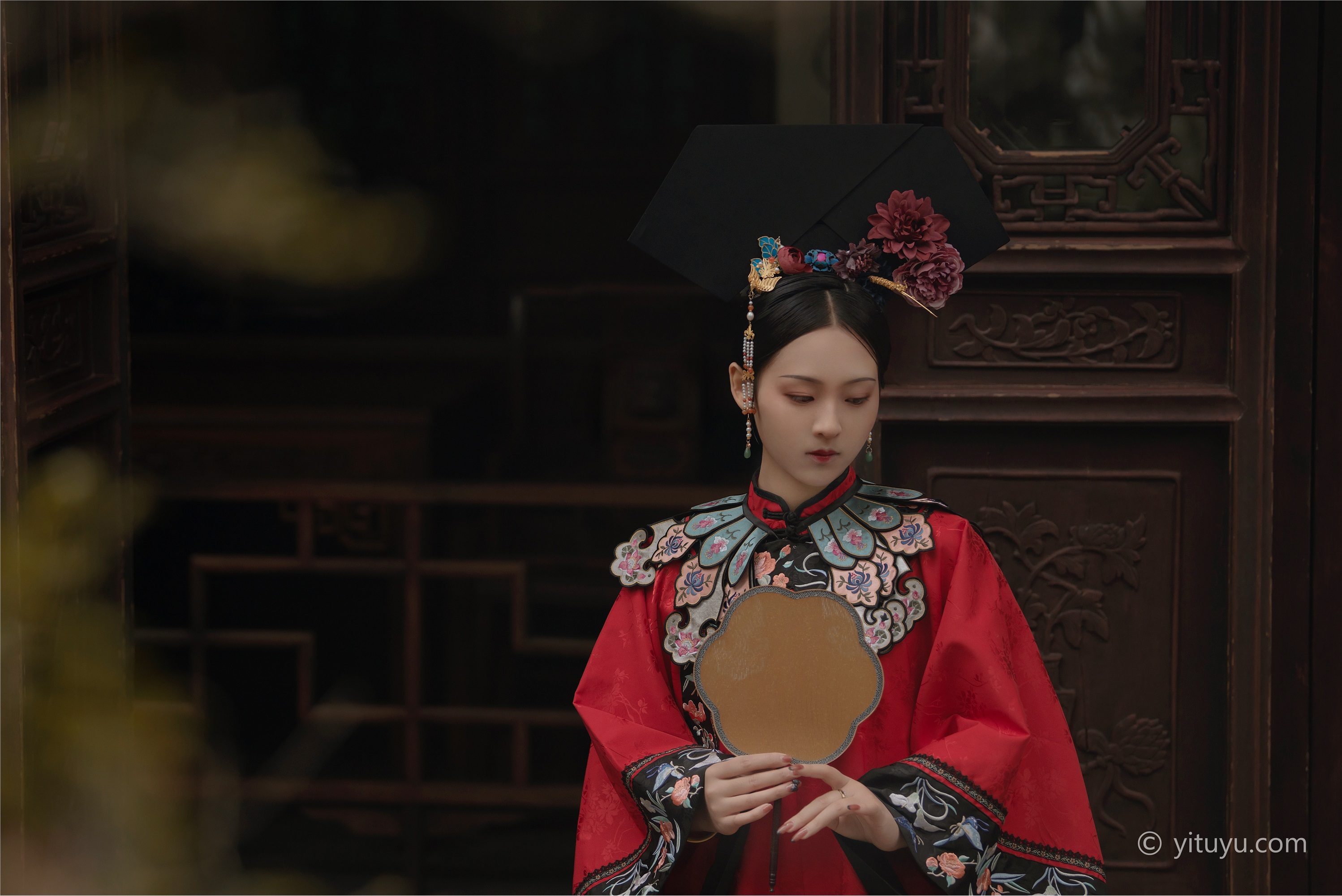 YITUYU艺图语 2021.08.10 晚秋 苏苏